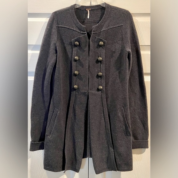 Free People M Wool Cardigan Sweater Jacket in Gray Hook & Eye Closure, Pockets - Picture 1 of 5